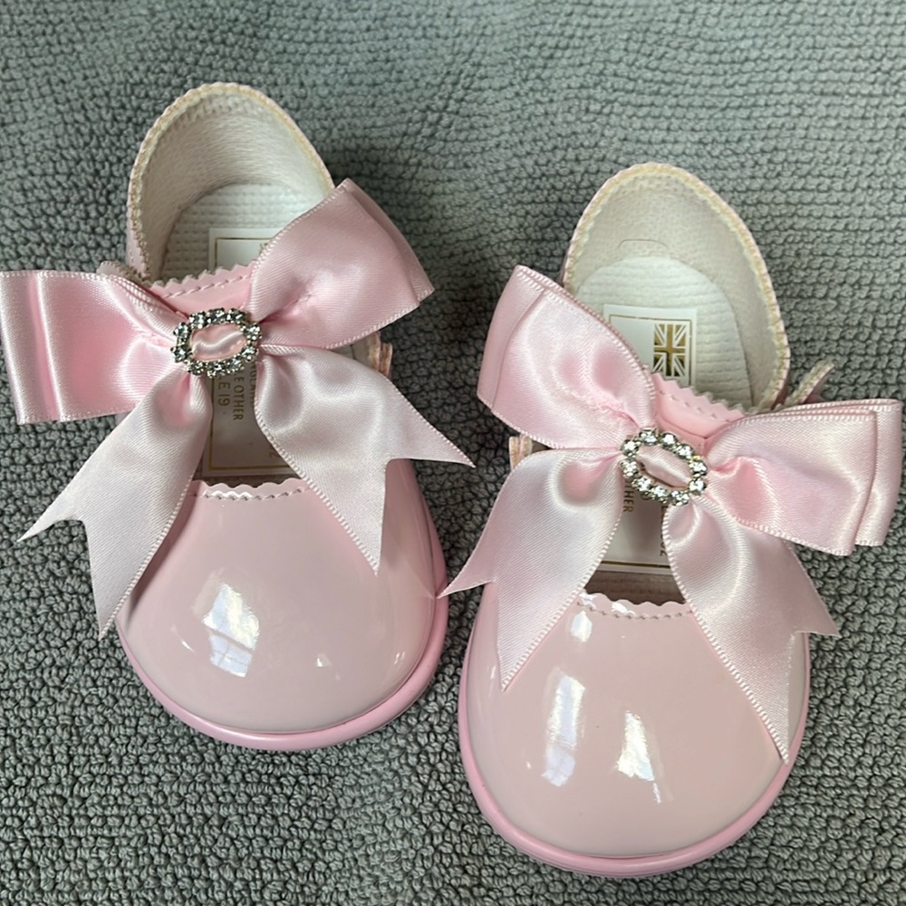 Oxford pink shoes